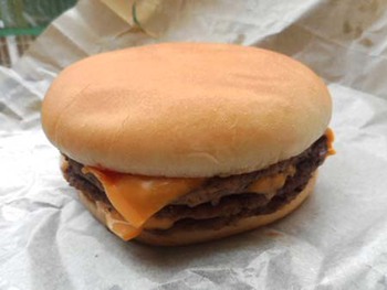 『トリプルチーズバーガー』 ^^