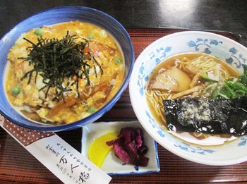 今日のお昼はガッツリと頂きました ^^