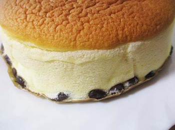 『りくろーおじさんのチーズケーキ』 ^^