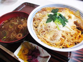 やっと大和屋さんの『名代かつ丼』にありつけた~ ^^