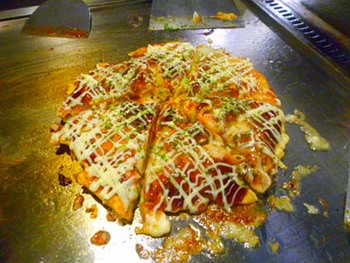 『お好み焼き』どうやって切り分ける? ^^;