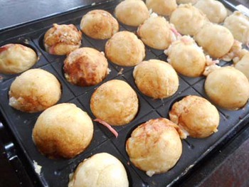 今日のお昼は『たこ焼き』~ ^^