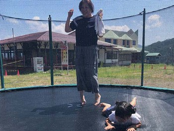 『アルコピアひまわり園』ちょっぴり いさみ足… ^^;