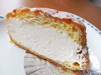 でっかい『シュークリーム』 ^^