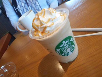 『バケツ注水大会』からの『スタバデビュー』 ^^