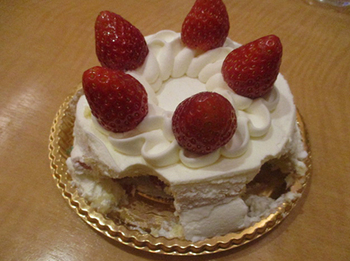 ホールケーキで『山くずし?』 ^^
