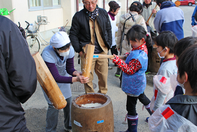餅つき1 餅つき1
