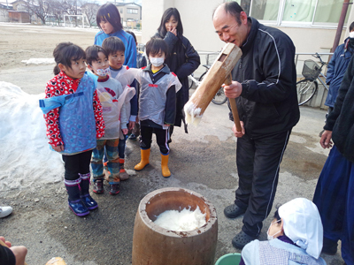 餅つき2 餅つき2