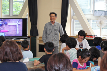 7/9 こども体験教室 『まわり灯ろうを作ろう』 7/9 こども体験教室 『まわり灯ろうを作ろう』