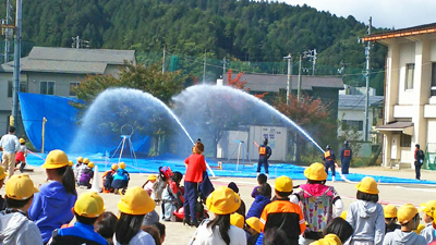 10/23 防災広場in花里小(家族参観日) 10/23 防災広場in花里小(家族参観日)