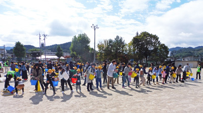 10/23 防災広場in花里小(家族参観日) 10/23 防災広場in花里小(家族参観日)