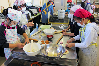 11/13 うどん打ち&おやきを作ろう 11/13 うどん打ち&おやきを作ろう