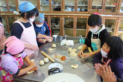 11/13 うどん打ち&おやきを作ろう 11/13 うどん打ち&おやきを作ろう