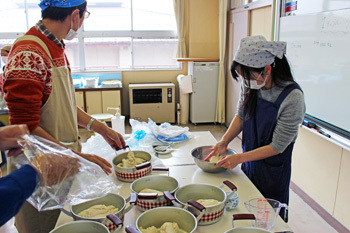 11/13 うどん打ち&おやきを作ろう 11/13 うどん打ち&おやきを作ろう