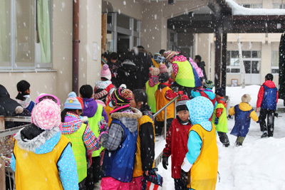 2/5 雪上運動会 2/5 雪上運動会