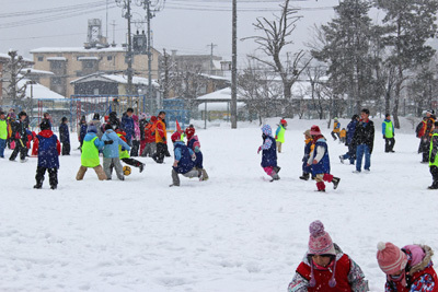 2/5 雪上運動会 2/5 雪上運動会