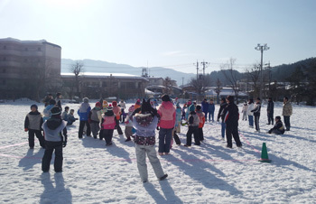 雪上運動会を開催しました♪ 雪上運動会を開催しました♪