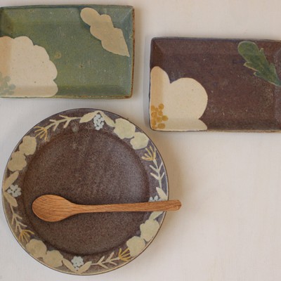 MACARONさんの陶器の作品が入荷しました。 MACARONさんの陶器の作品が入荷しました。