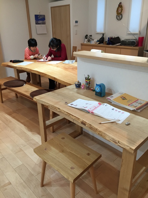 リビング学習で楽しくお勉強‼︎ リビング学習で楽しくお勉強‼︎