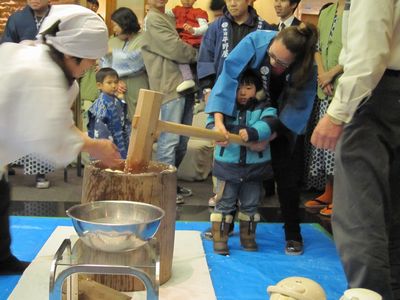 平野屋 迎春支度その⑤【大晦日恒例“お餅つき”の巻】