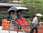 本陣平野屋 別館ロビーに【人力車】登場!!