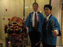 毎年恒例!新年といえば・・・スタッフによる獅子舞★