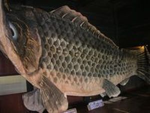飛騨の里の巨大和紙の鯉