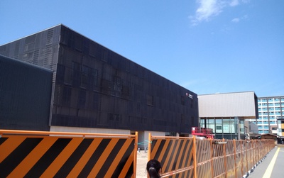 完成間近の高山駅 完成間近の高山駅
