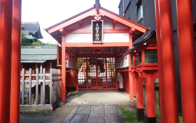 まねき稲荷 まねき稲荷
