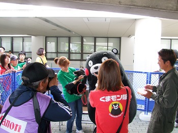 ニセウ君！長良川競技場へ行く！くまモンとご対面！！＆クマちゃんファッション！！