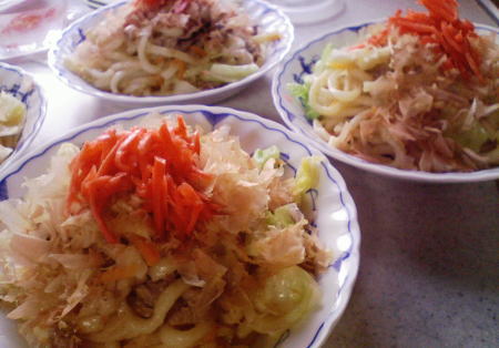 ど~んどん、焼きうどん