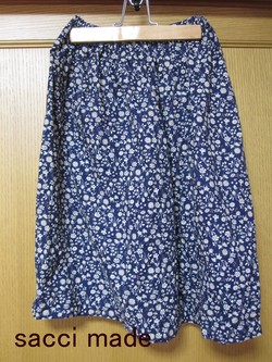 スカート
