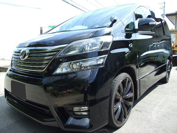 TOYOTAヴェルファイア ボディメンテナンス!! TOYOTAヴェルファイア ボディメンテナンス!!