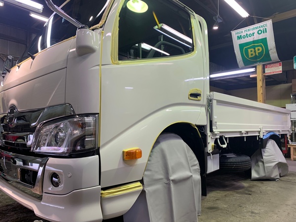 2tトラックまでDPROコーティング!しかも2台!!HINOデュトロ 2tトラックまでDPROコーティング!しかも2台!!HINOデュトロ