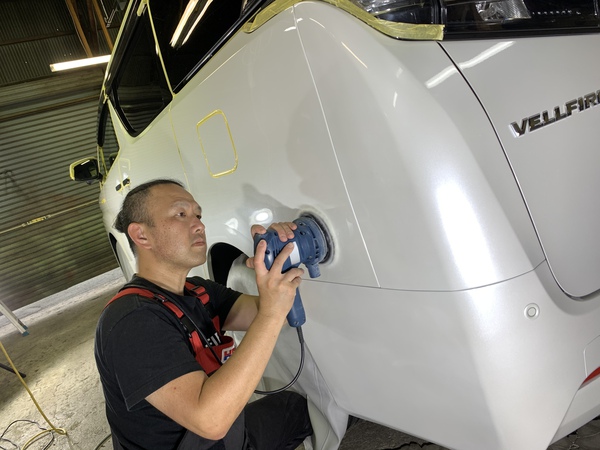 数年ぶりのお客さまトヨタヴェルファイア!! 数年ぶりのお客さまトヨタヴェルファイア!!