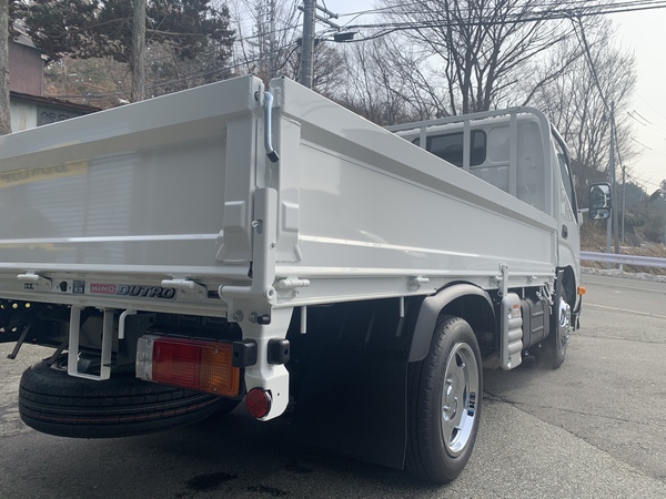 2tトラックまでDPROコーティング!しかも2台!!HINOデュトロ 2tトラックまでDPROコーティング!しかも2台!!HINOデュトロ