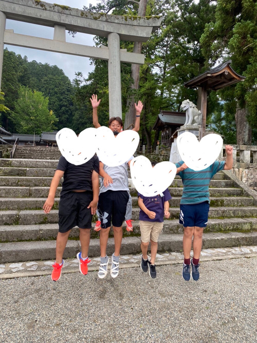 子どもたちとジャンプ 子どもたちとジャンプ