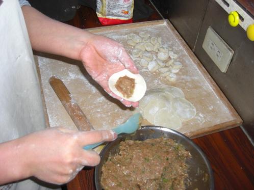 冷凍水餃子販売中！