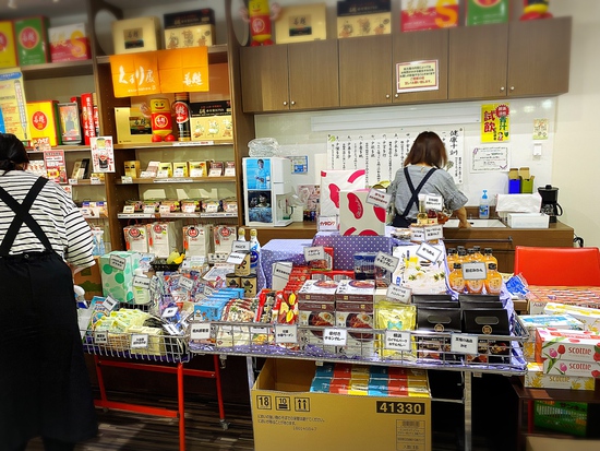 抽選会♪もうすでにたくさんのお客様が 景品GET!! 抽選会♪もうすでにたくさんのお客様が 景品GET!!