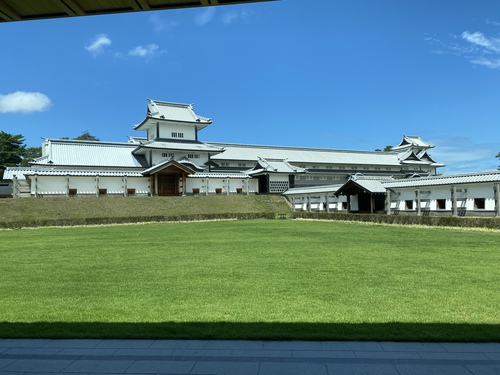 夏の思い出は火サスでお馴染みの 夏の思い出は火サスでお馴染みの