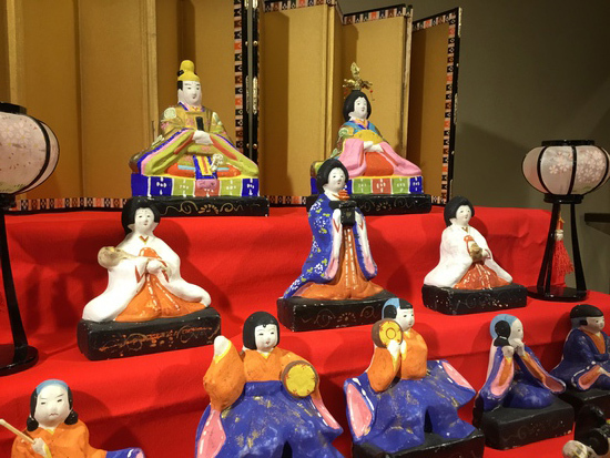 ひな祭りの準備 ひな祭りの準備