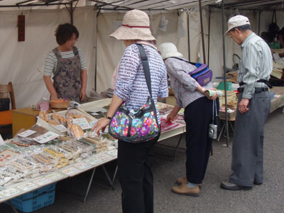 陣屋前朝市