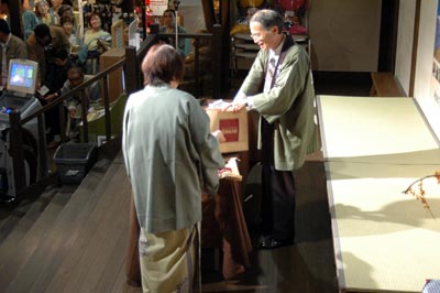参加無料!ビンゴ大会!!