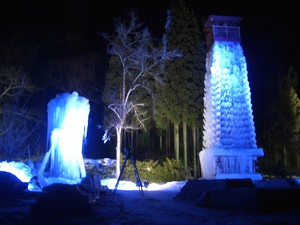 氷のライトアップ