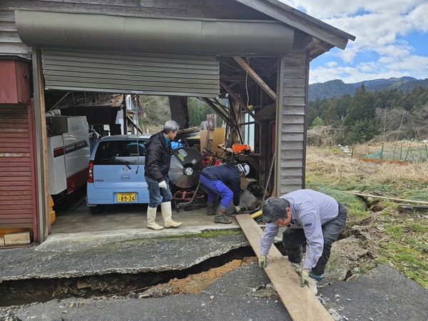 能登半島地震支援活動2月17日ご家族の大切なものを 能登半島地震支援活動2月17日ご家族の大切なものを