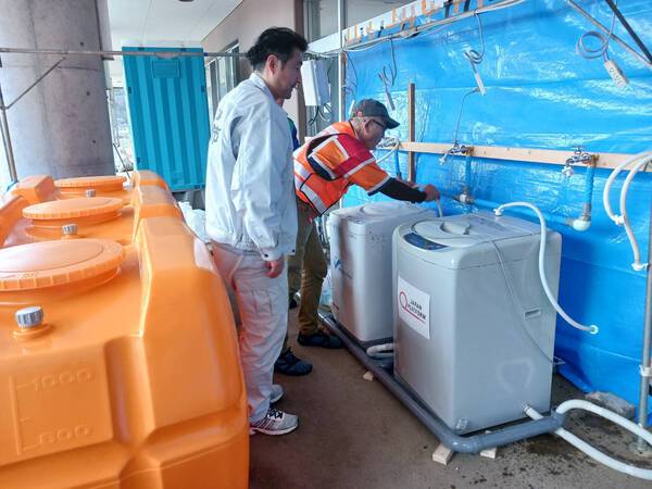 能登半島地震支援活動2月15日水が出ない門前町全域で洗濯施設 能登半島地震支援活動2月15日水が出ない門前町全域で洗濯施設