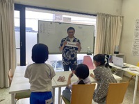 ゲームをしながら自然と英語に親しむ！