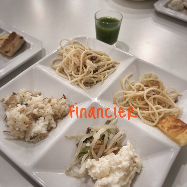 フィナンシェさまにパンフレットを置いていただきました♪