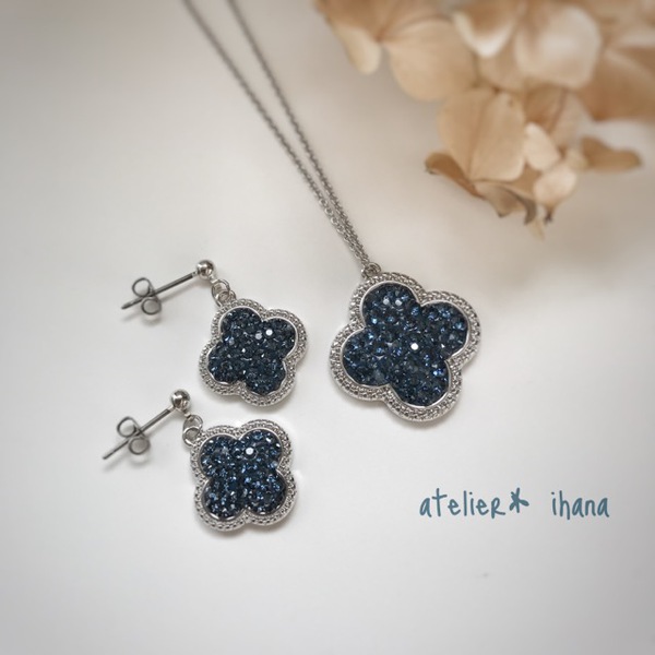 ネックレス＆ピアスSET