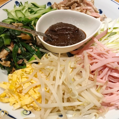 念願の「かる食堂」さんへ♪